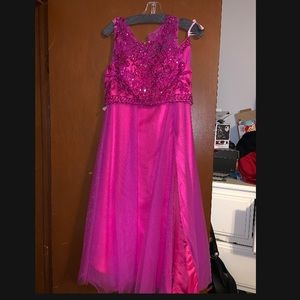 ‼️WORN ONCE‼️ 2 pc Magenta Prom/Homecoming Dress